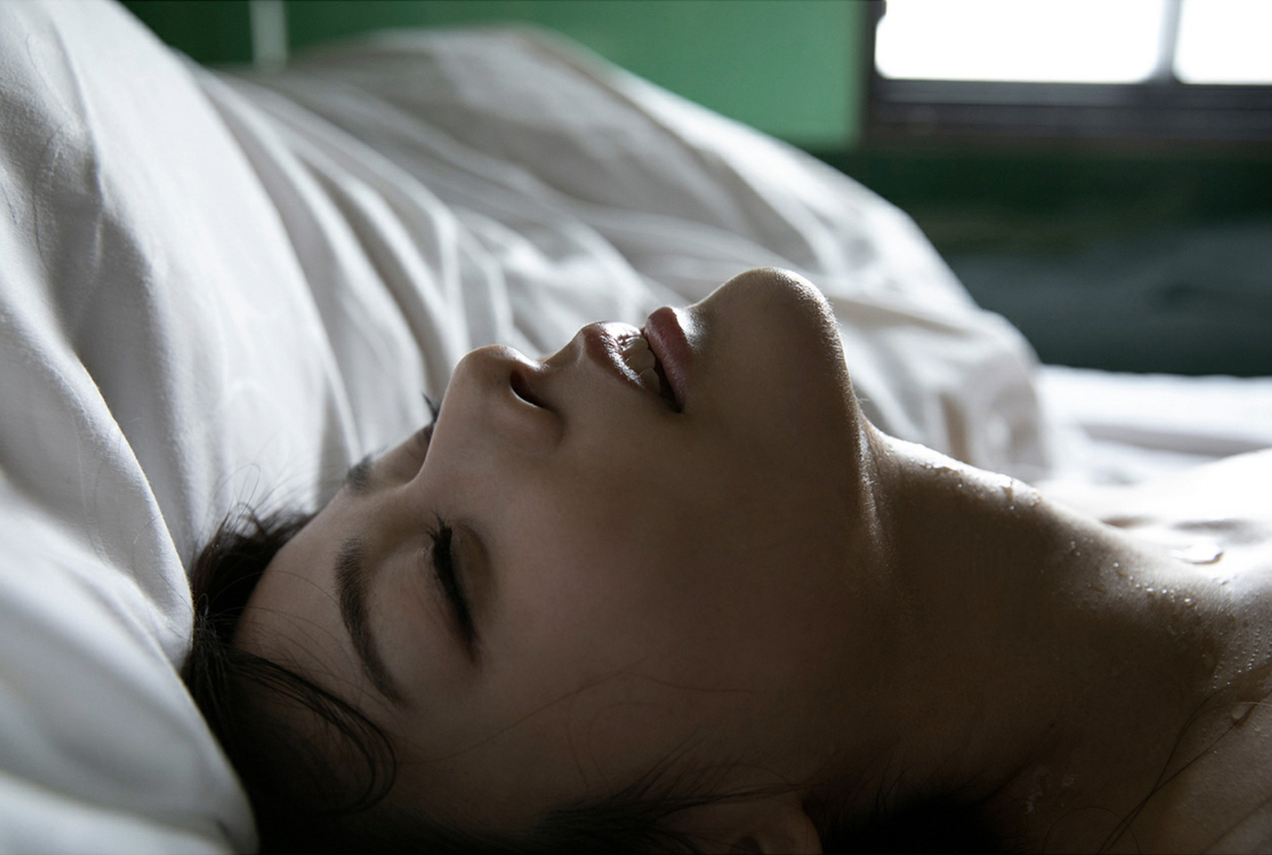 Nene Yoshitaka 吉高宁々, 周刊ポストデジタル写真集 「Love Hotel」 Set.03