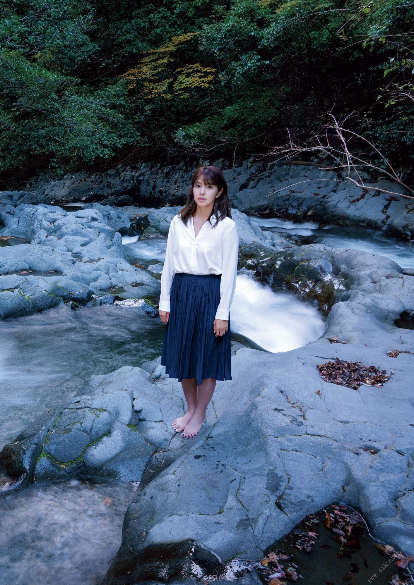 Anna Hongo æ¬é·æå¥, ãã¸ã¿ã«åçé ãTouchâ¡ã Set.01