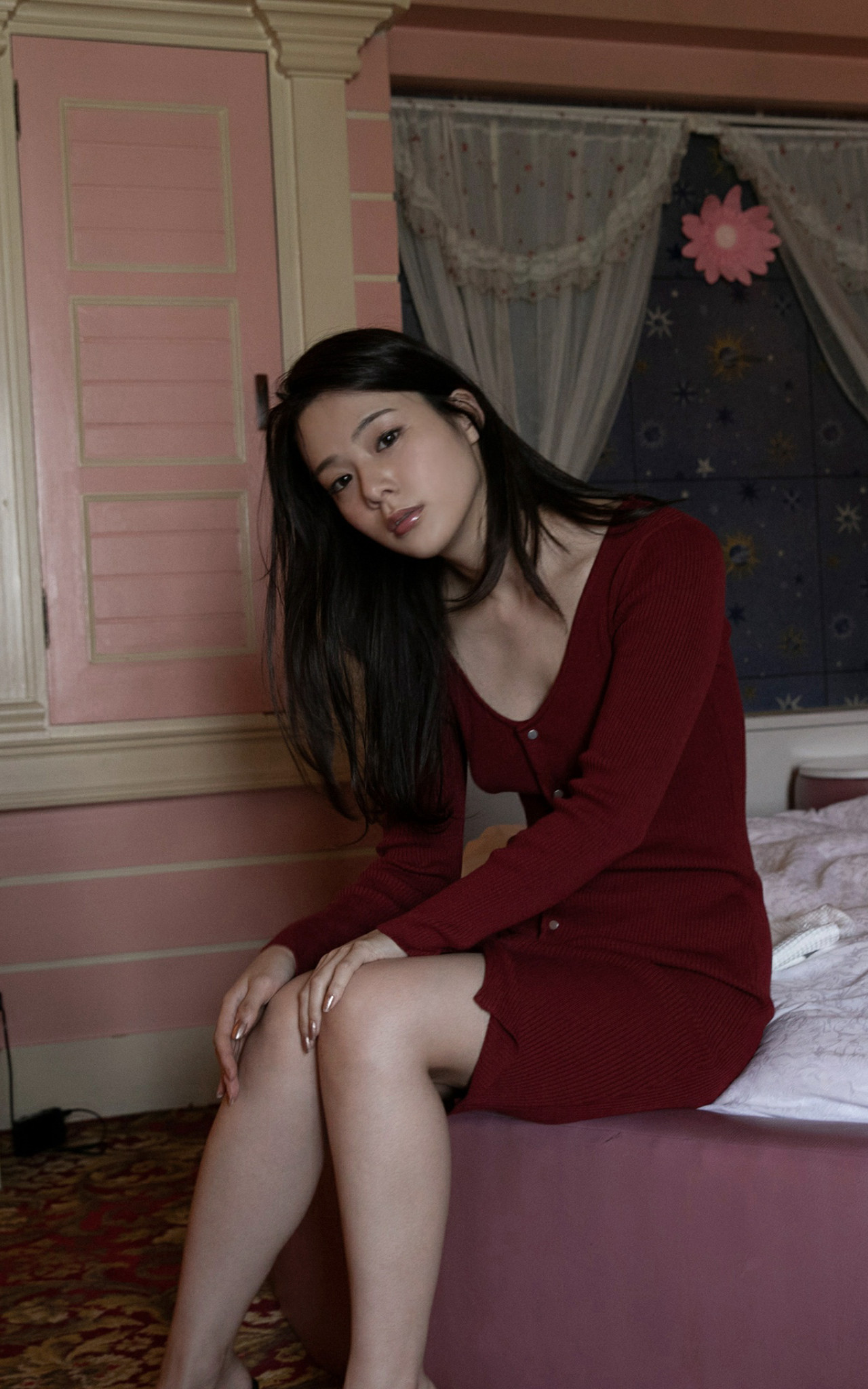 Nene Yoshitaka 吉高宁々, 周刊ポストデジタル写真集 「Love Hotel」 Set.02